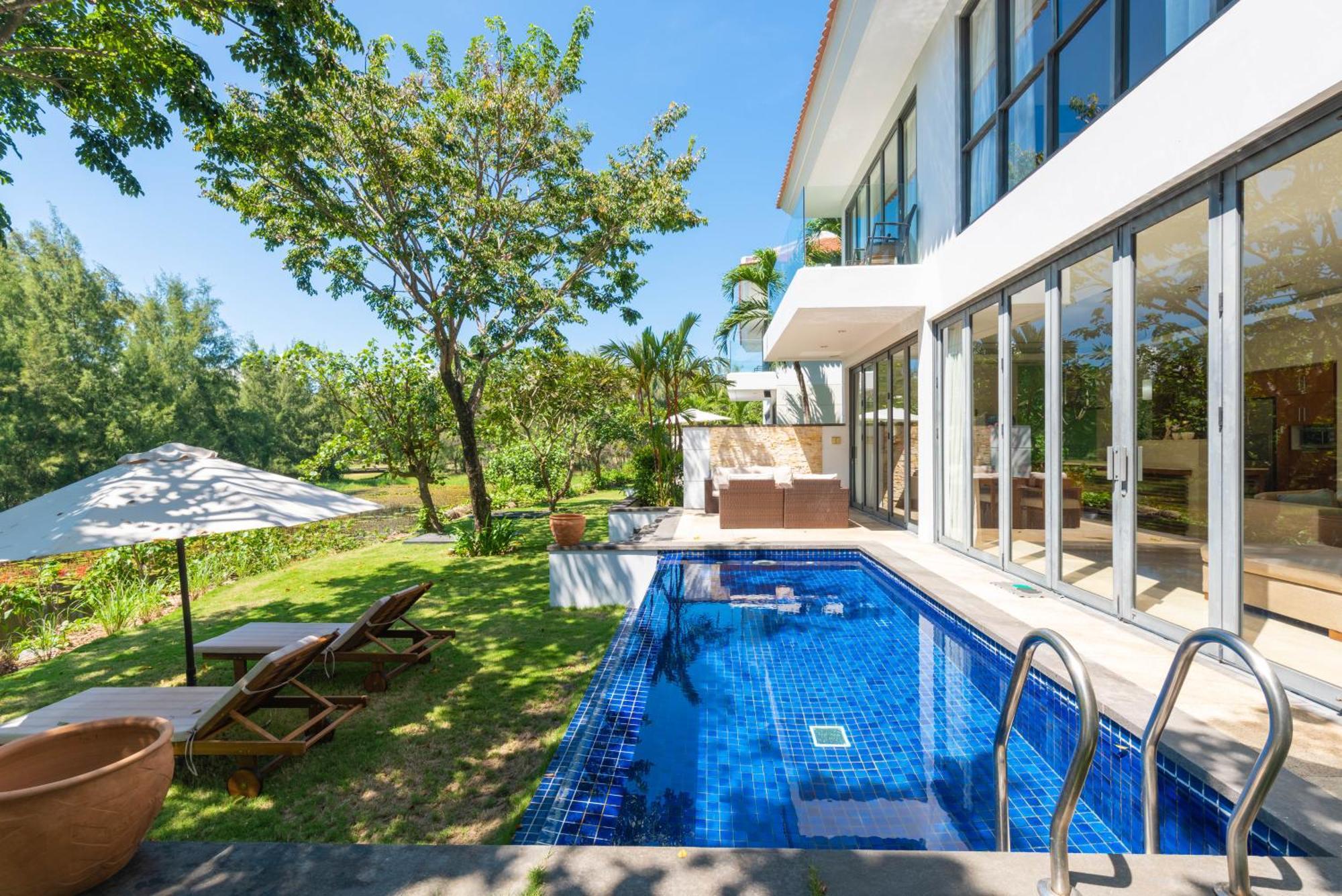 Luxury Pool Villa Close To The Private Beach Da Nang Exteriör bild